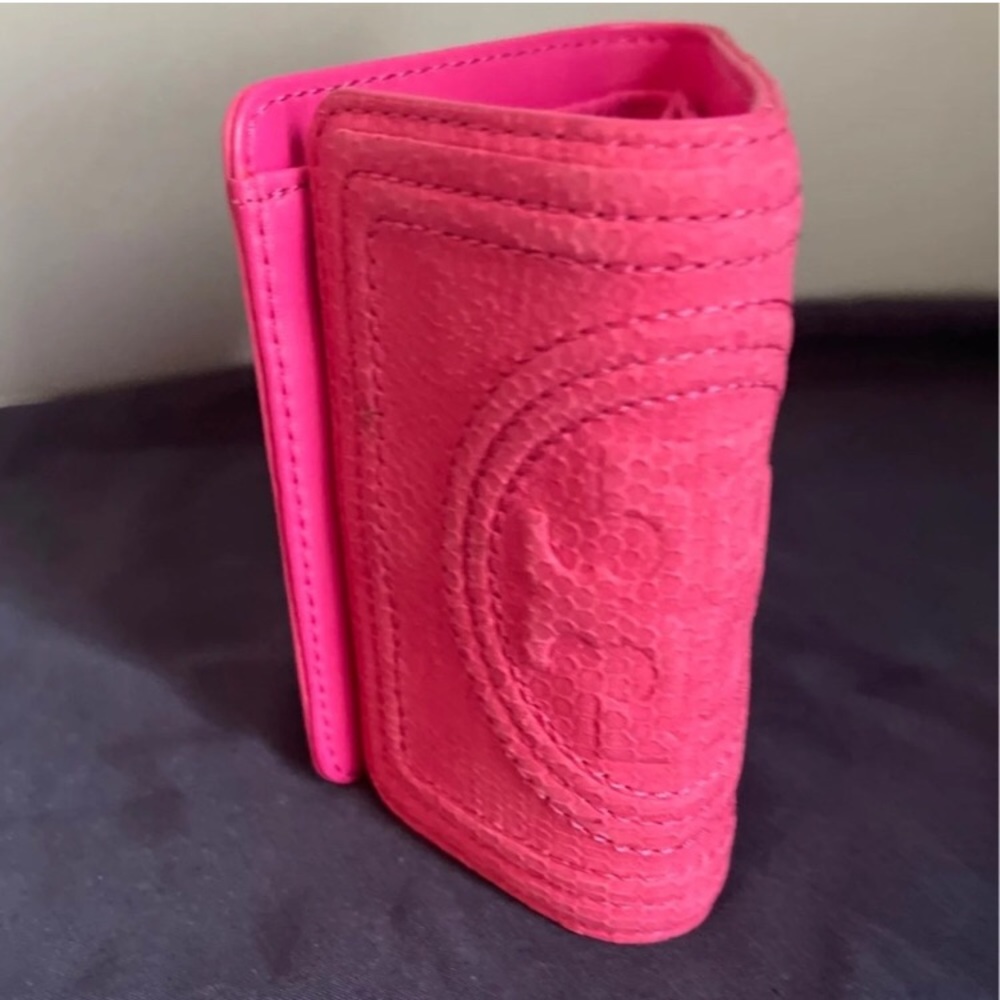 Tory Burch Hibiscus Flower Fleming Snake Hot Pink Wallet